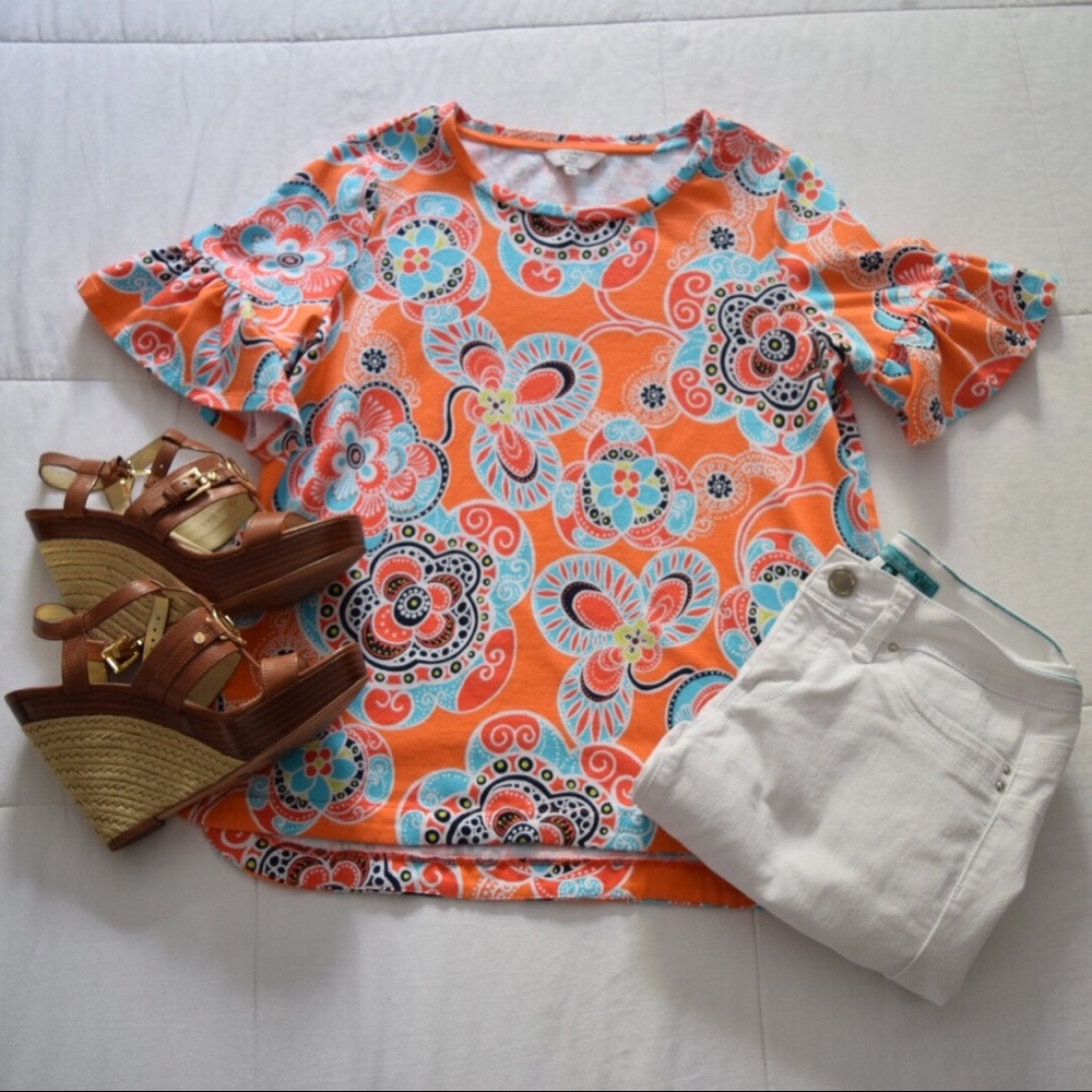 NWOT Crown and Ivy blouse